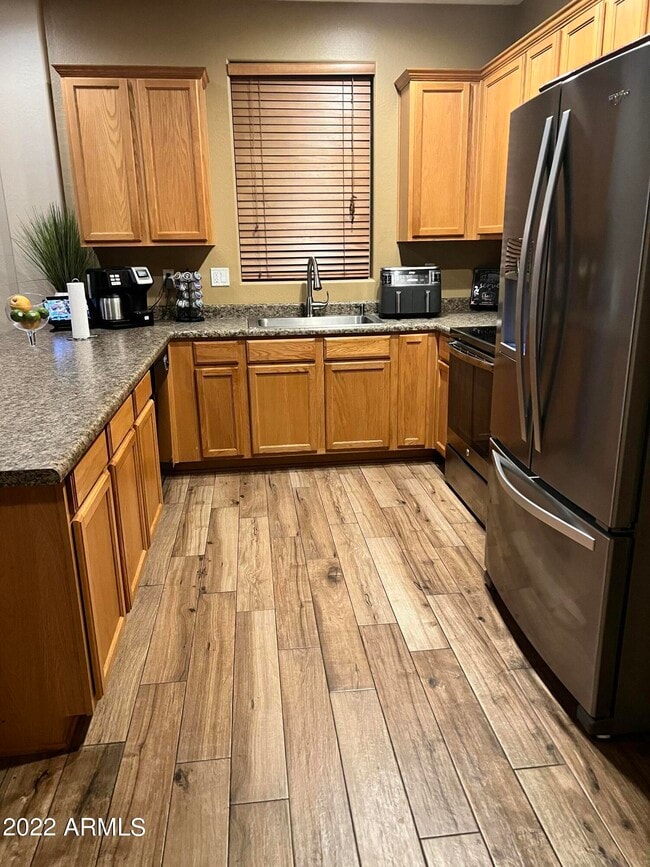 Building Photo - 12024 W Louise Ct