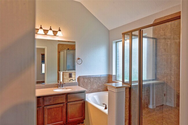 Building Photo - 5418 Brookway Willow Dr