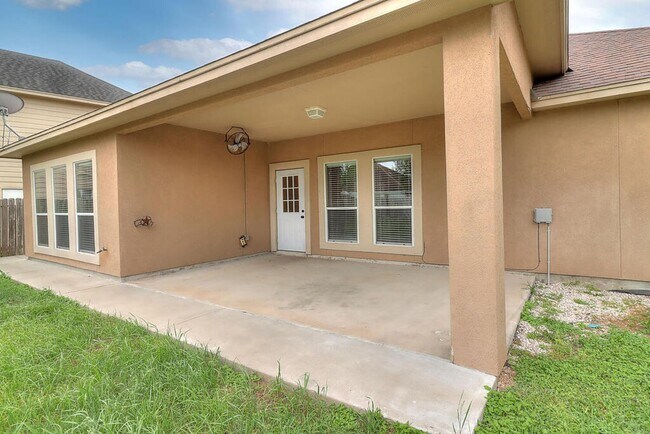 Building Photo - 2614 Wool Dr