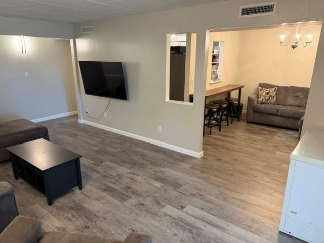 Building Photo - 601 Camelot Dr