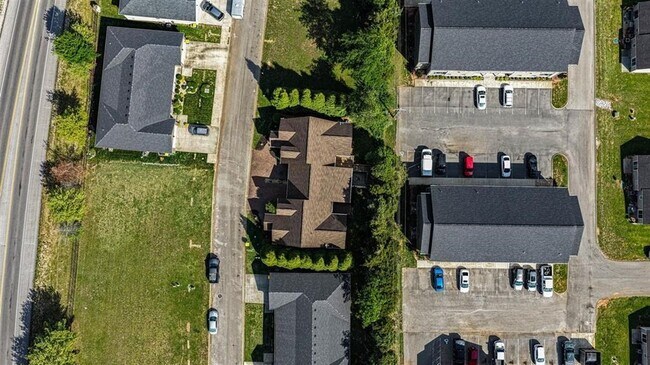 Building Photo - 841 Denzil Ave