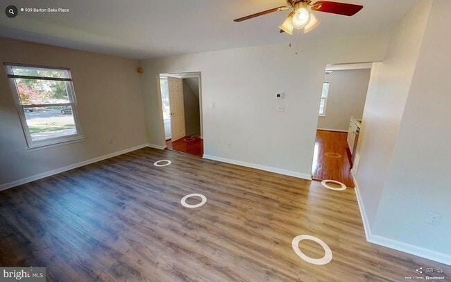 Building Photo - 939 Barton Oaks Pl