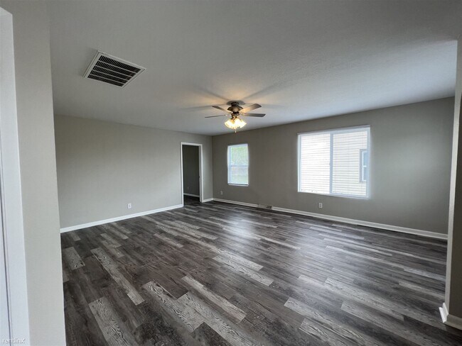 Building Photo - 3 br, 1 bath House - 1725 S Saint Clair Ave