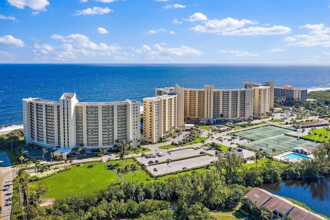 Building Photo - 100 Ocean Trail Way