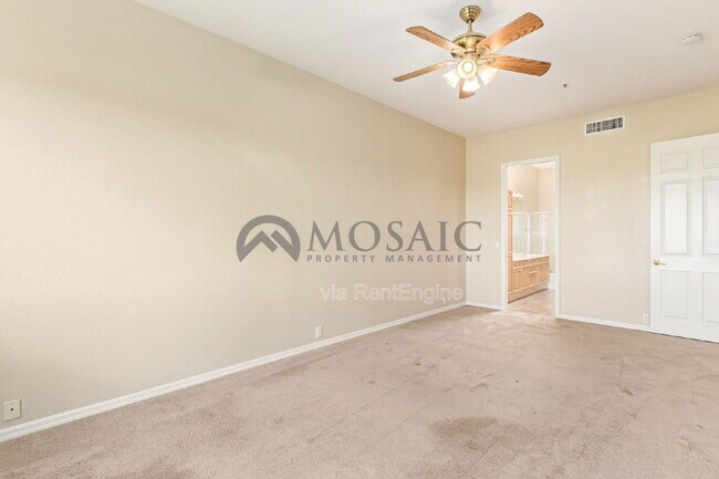 Building Photo - 3800 S Cantabria Cir