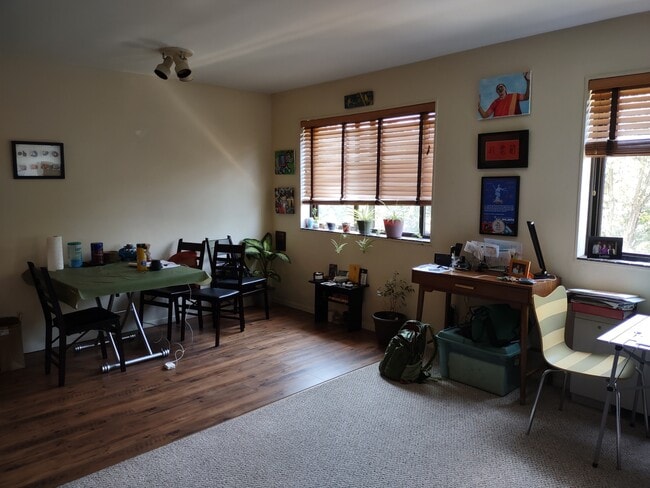 Dining Area - 8601 Manchester Rd, #508