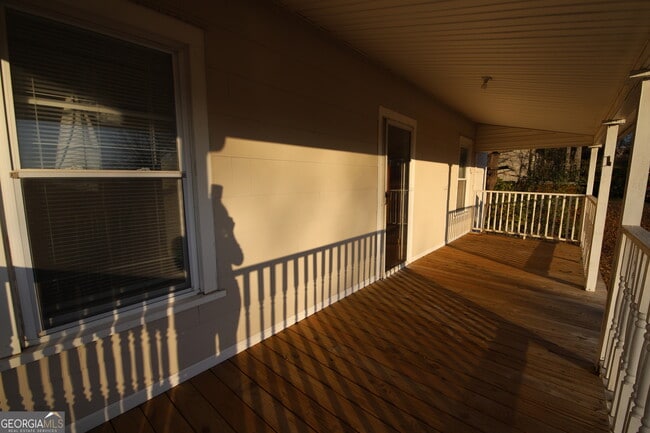 Building Photo - 201 Jennings St