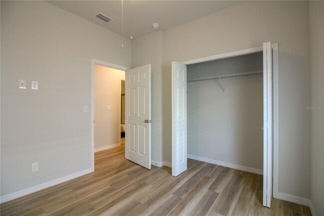 Building Photo - 1510 Las Villas Blvd