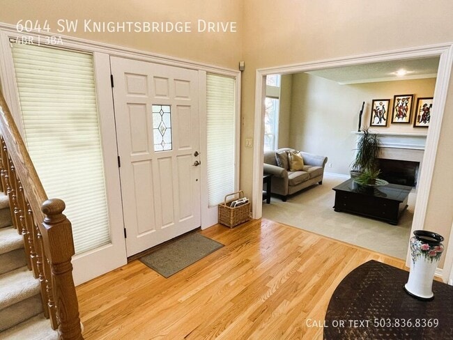 Building Photo - 6044 SW Knightsbridge Dr