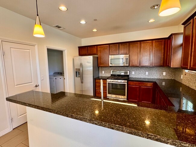Building Photo - 52065 Graythorn Way