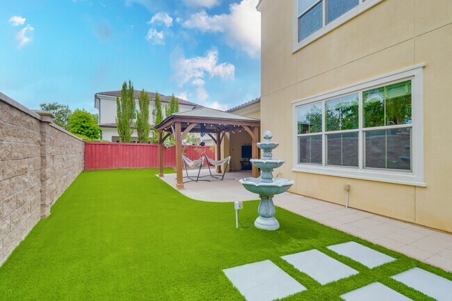 Building Photo - 3637 Alander Ct