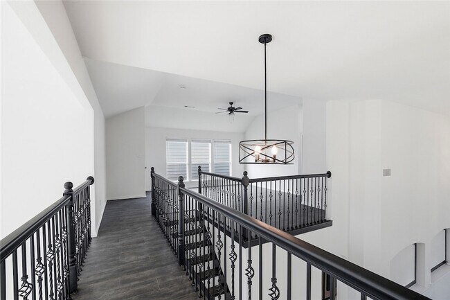 Building Photo - 412 Cypress Hill Dr