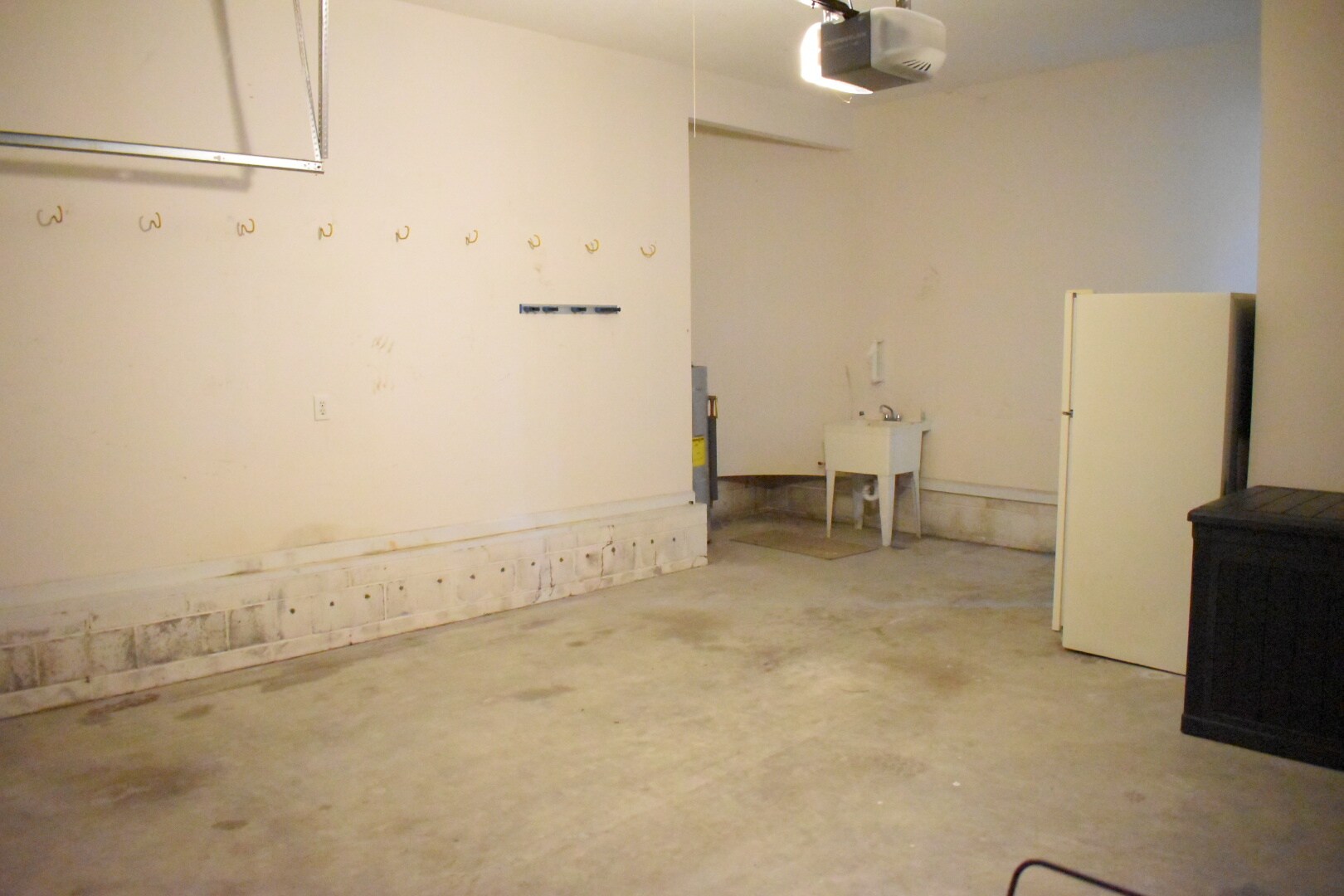 Building Photo - 7002 Hallstead Ct