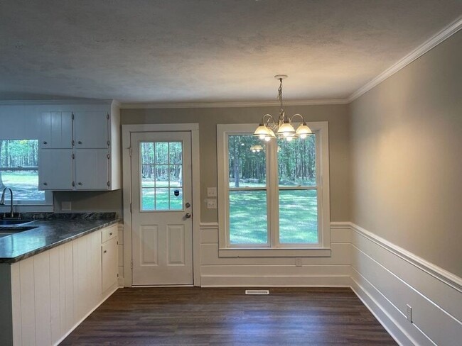 Building Photo - 1605 Owls Nest Rd