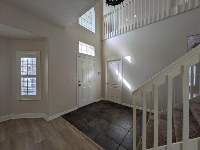 Building Photo - 9869 Heron Pointe Dr