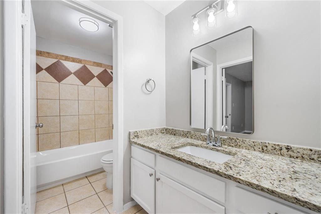 Building Photo - 113 Tuxworth Cir
