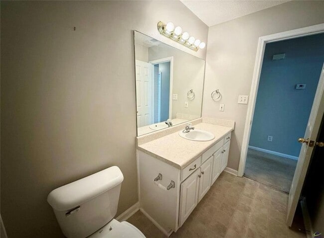 Building Photo - 448 Falkirk Dr