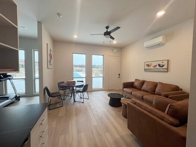 Building Photo - 7721 Dutch Branch Rd