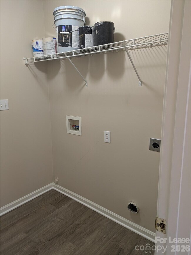 Building Photo - 2151 Wexford Way