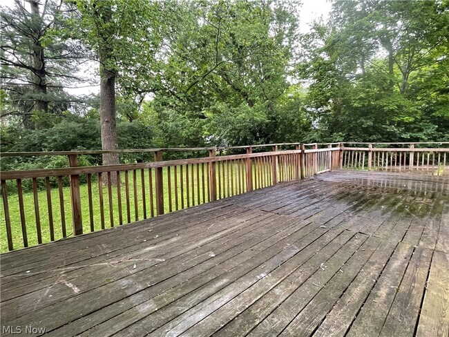 Building Photo - 1399 Barlow Rd