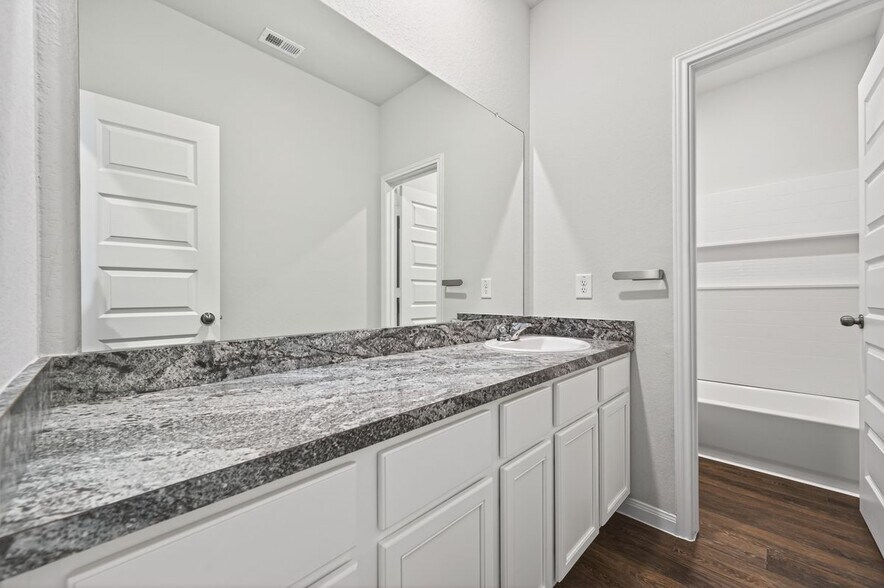 Building Photo - 3903 Giorgio Pastel Pl