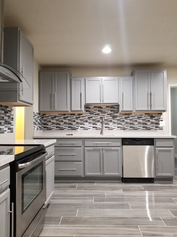 Building Photo - 1289 Michaelsen Way