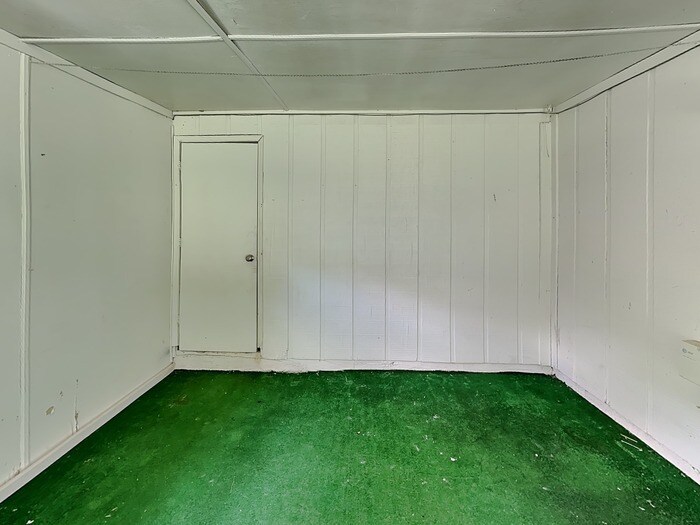 Building Photo - 2093 Drake Ct