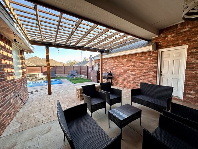 Building Photo - 5205 Greathouse Ave