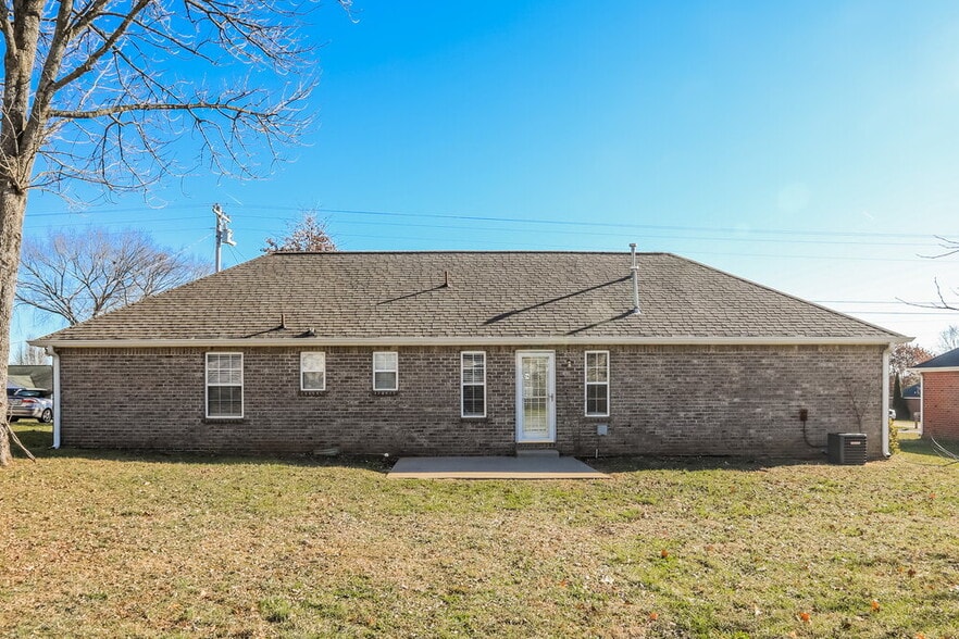 Building Photo - 10007 Nevada Ave