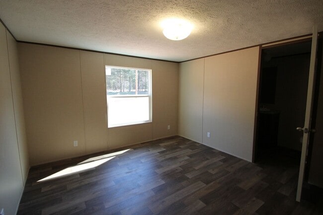 Building Photo - Exclusively Offered by Muse Realty Rentals, LLC