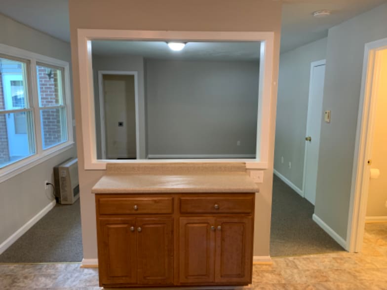 Building Photo - 139 S Main St