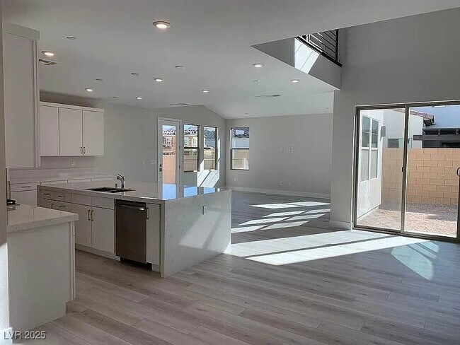 Building Photo - 3372 Ponicelli Ln