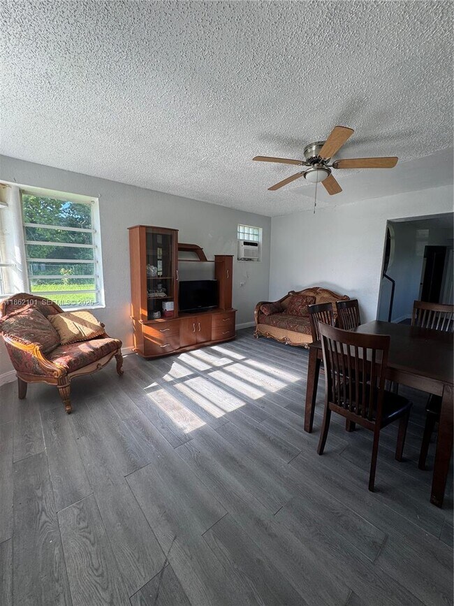 Building Photo - 7802 NW 8th Ave