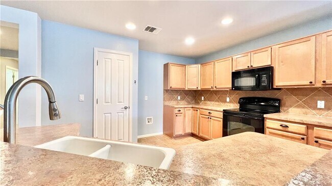 Building Photo - 784 Kingfisher Ln
