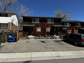 Building Photo - "Charming 2-Bed Retreat with Hardwood Floors in Golden, CO!"