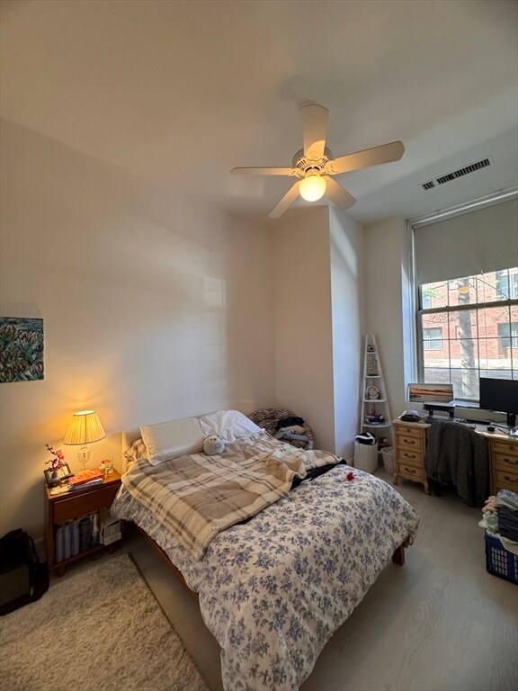 Building Photo - 48 Forest St