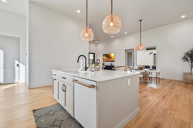 Building Photo - 12401 Rivendell Ct