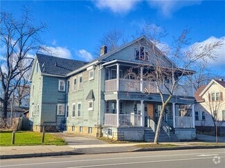 Building Photo - 853 N Goodman St