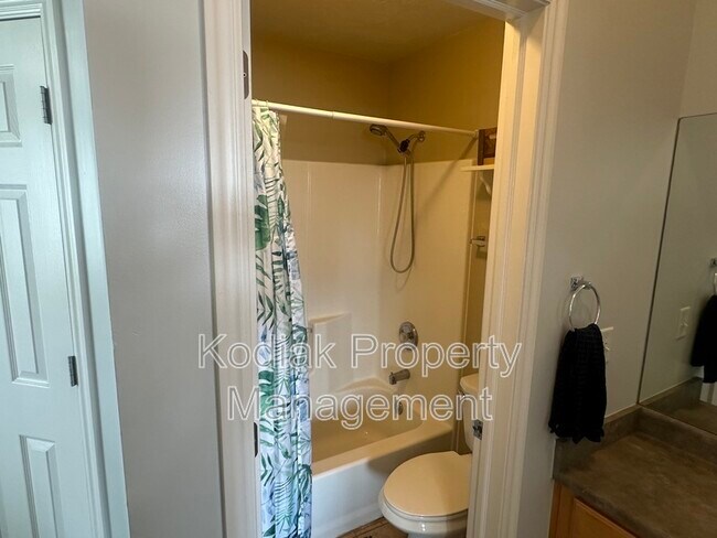 Building Photo - 153 N Bamberger Rd E