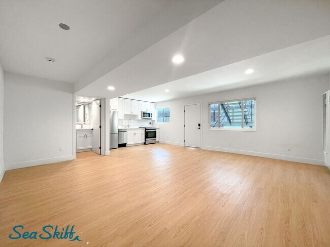 Interior Photo - Sea Skiff Apartments – Best Ocean View in Hermosa Beach