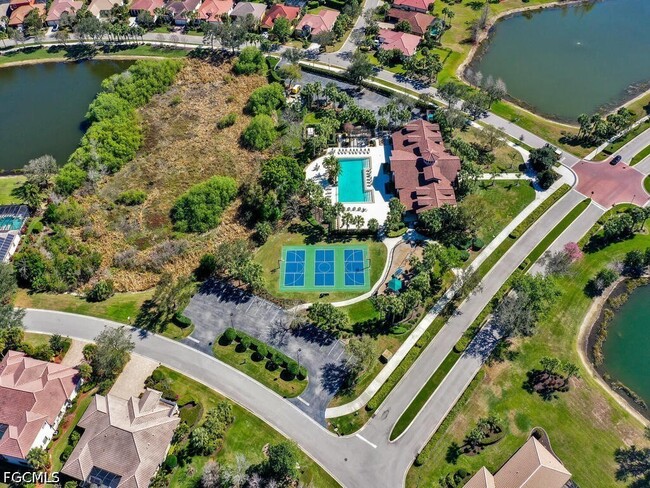 Building Photo - 10093 Avalon Lake Cir