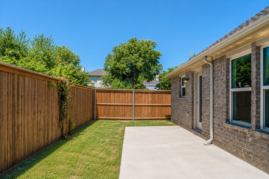 Building Photo - 3344 Duncan Way