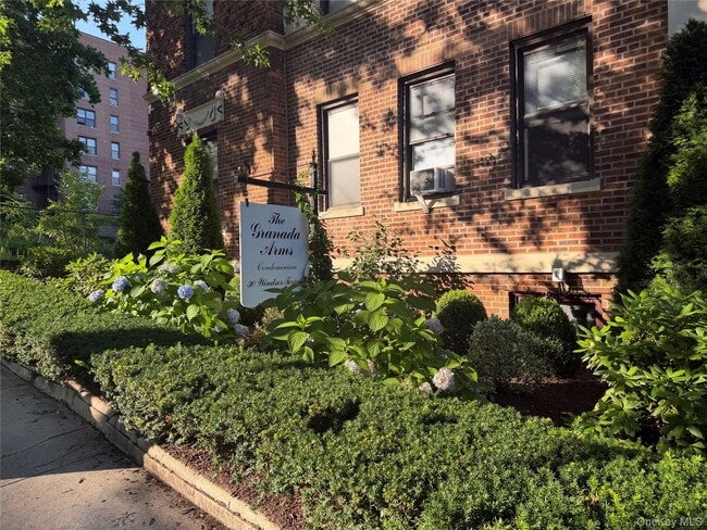 Building Photo - 30 Windsor Terrace