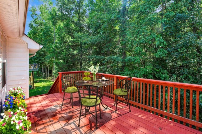 Building Photo - 1049 Warpers Ln