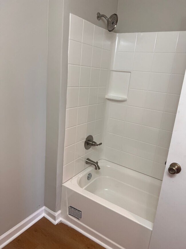 Building Photo - Adorable Ranch in Evans close to all schools