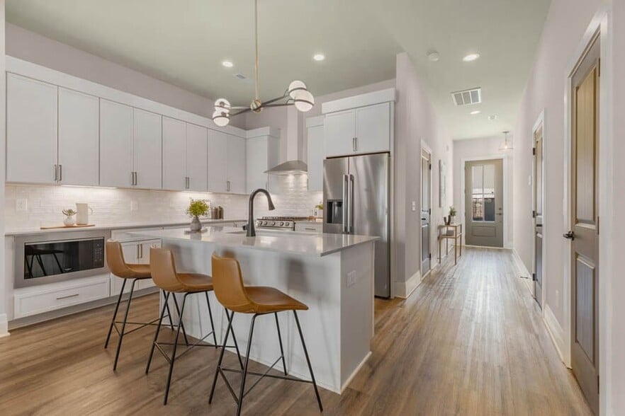 Building Photo - Noble Place Townhomes