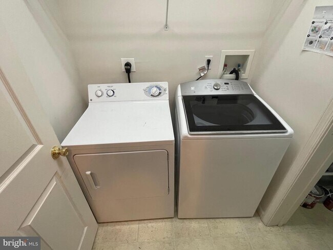 Building Photo - 20364 Row Boat Ln