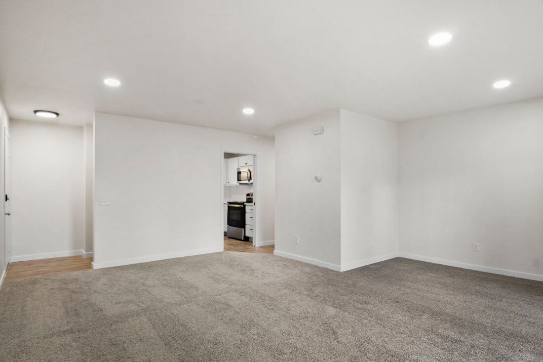 Building Photo - 4934 Whitcomb Dr
