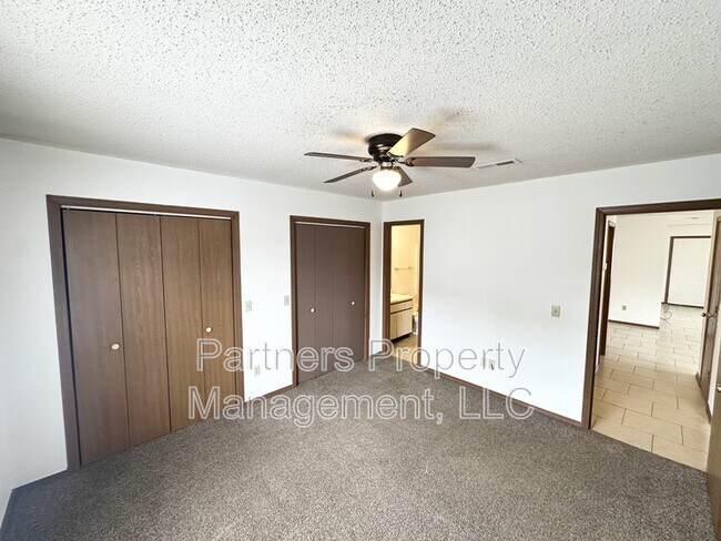 Building Photo - 1659 N Dawn Dr
