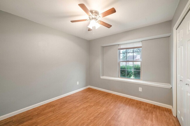 Building Photo - 16336 Edgemere Dr